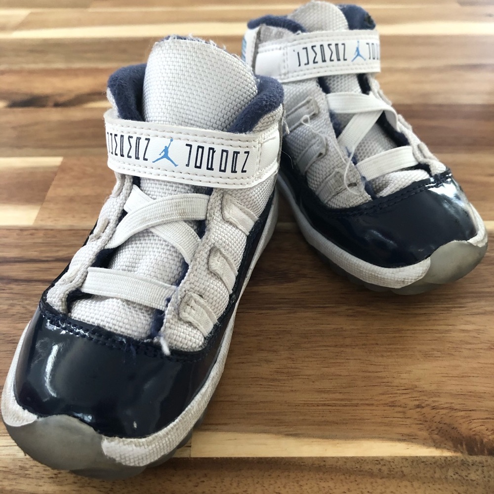 Baby air Jordan shoes size 7C